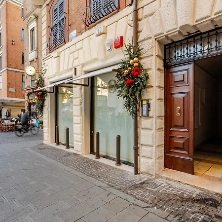 Cathedral Loft - Elegant Two-room On Piazza Duomo Ferrara
