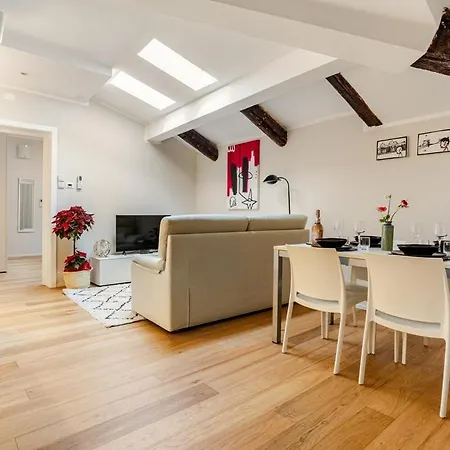 Cathedral Loft - Elegant Two-room On Piazza Duomo Appartamento Ferrara