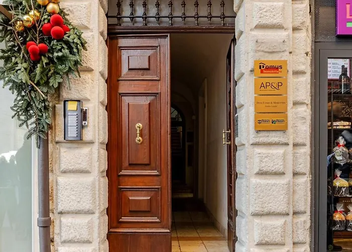 Appartamento Cathedral Loft - Elegant Two-room On Piazza Duomo Ferrara