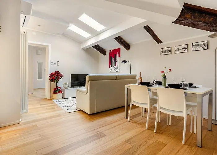 Cathedral Loft - Elegant Two-room On Piazza Duomo Appartamento Ferrara